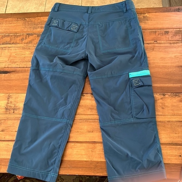 TITLE Nine Bermuda shorts, small - Picture 2 of 7